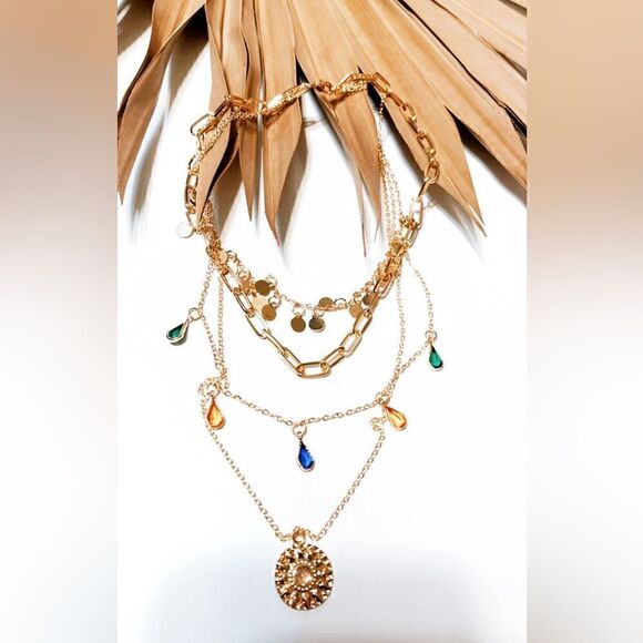 Gold layered necklace S428 - Picture 2 of 3